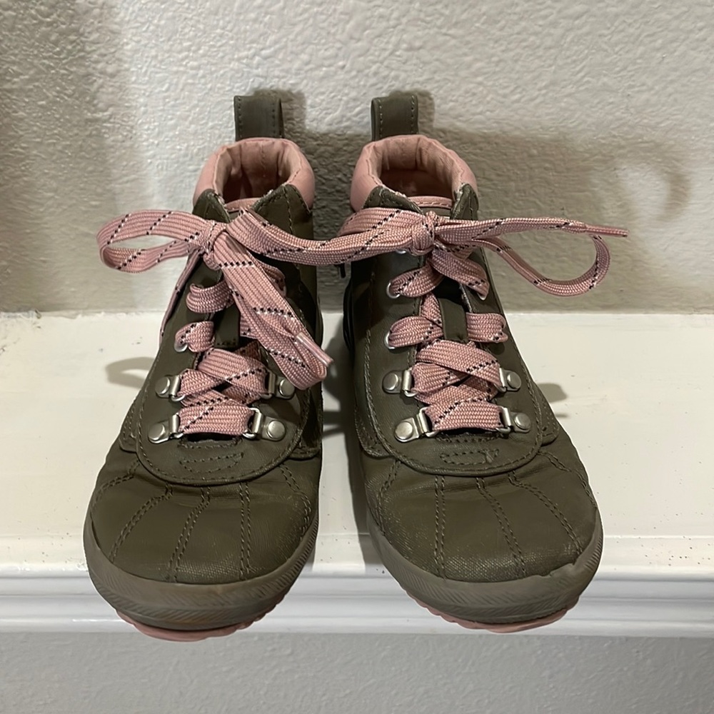 GUC KEDS SCOUT BOOTS SIZE 13